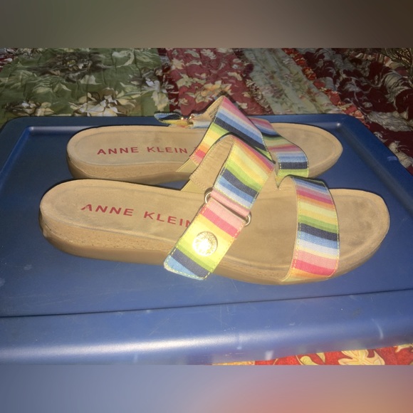Anne Klein Slides Sz. 8 Ladies